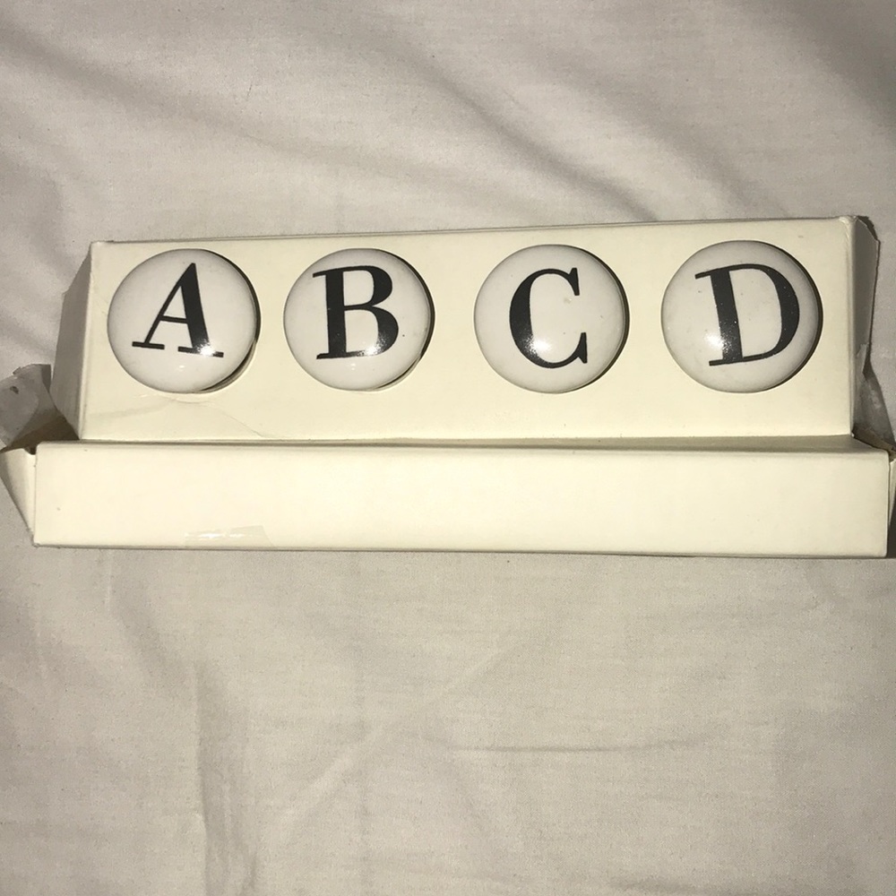 Drawer knobs